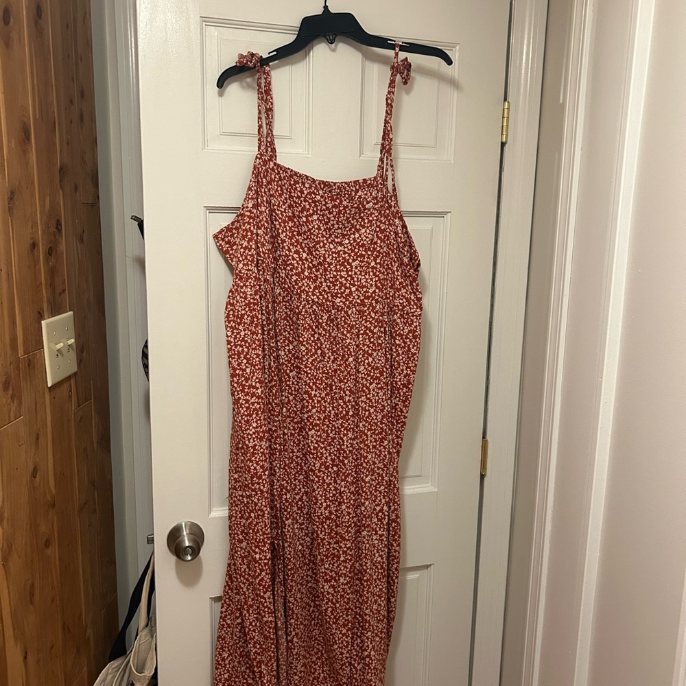 Old Navy Red Floral Maxi Dress Empire Waist XXL Tall Flowy Comfy Summery